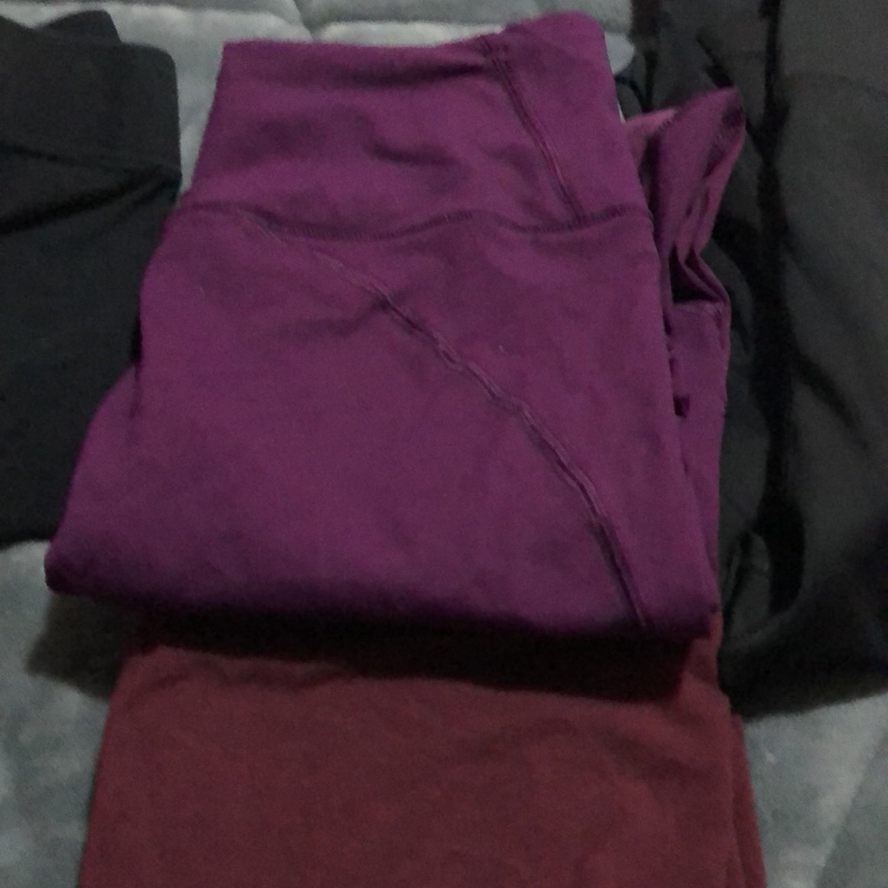 Fantastic Bundle Of Leggings - image 7